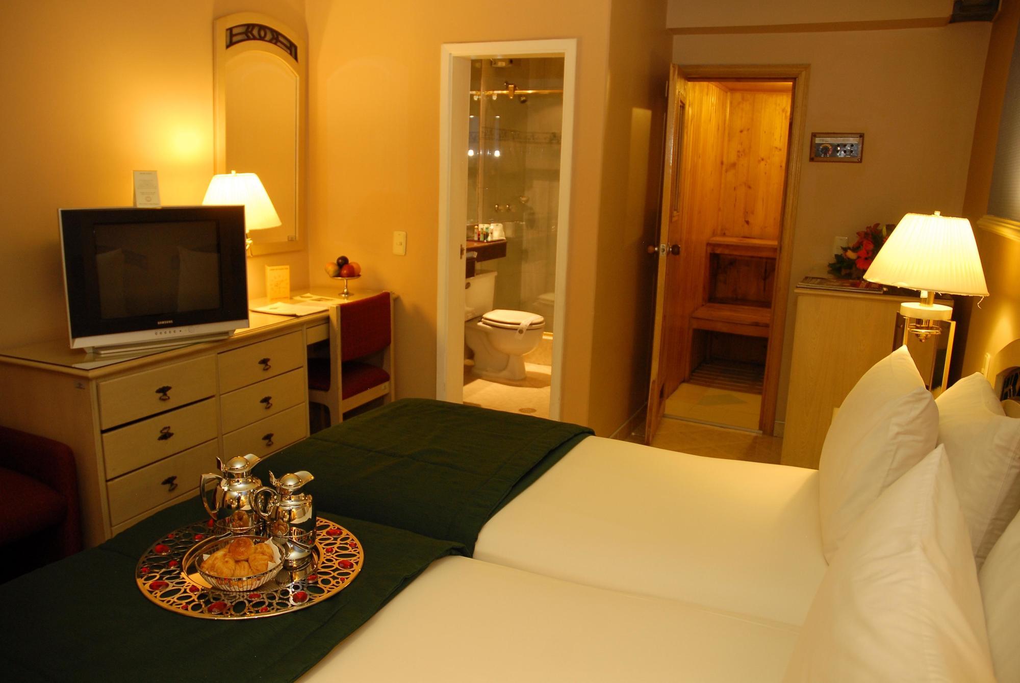 Hotel-Monti Bogotá Esterno foto